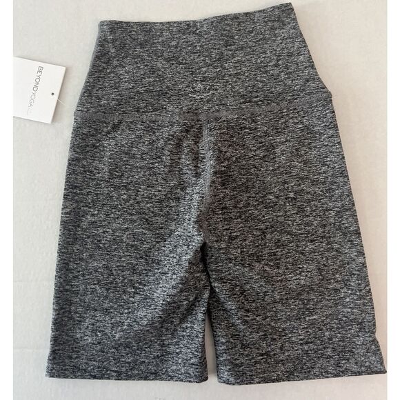 Beyond Yoga SD5054 Women's Sz Small Spacedye Black High Waisted Biker Shorts - Picture 3 of 6